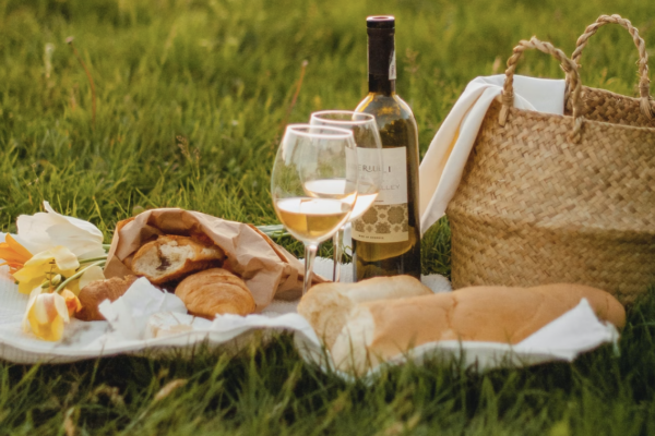 Blogger seeks products for a zero-waste picnic